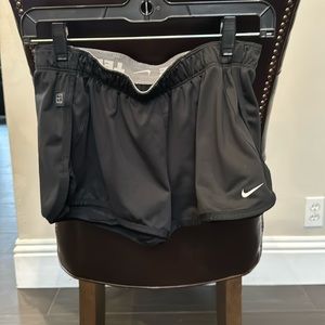 Nike tennis shorts